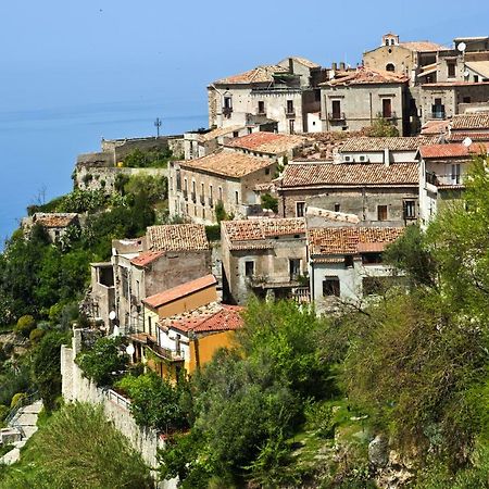 ホテル Residenza D'Epoca Borgodifiume フィウメフレッド・ブルーツィオ エクステリア 写真